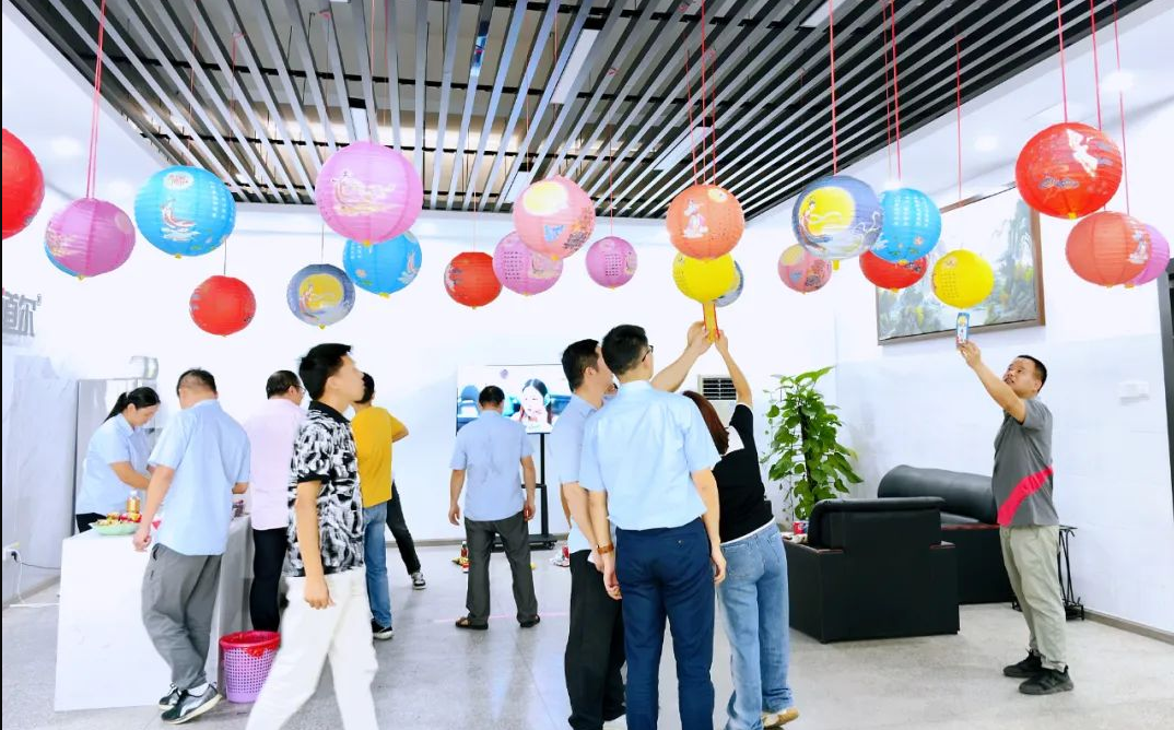 道尔举行第三季度文体暨庆中秋活动